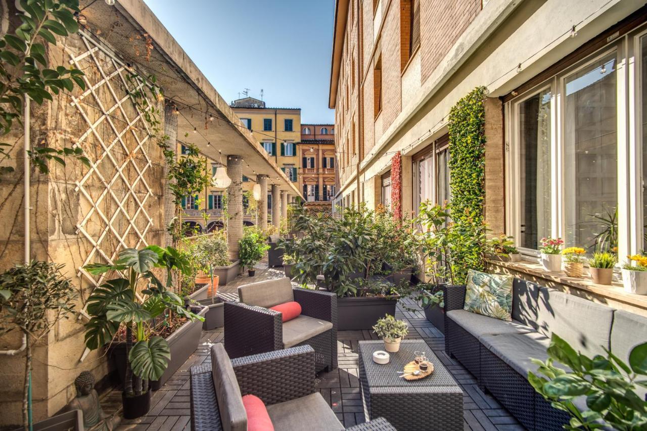 Aweshomeitaly - White Mirrors Apartment Pisa Exterior photo